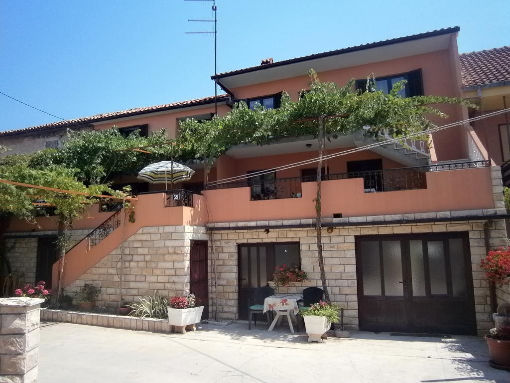 Apartments Luce Kornić 客房 照片